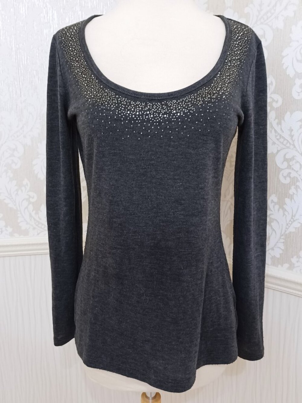 Cache Dark Gray Heather Long Sleeve Sweater Top w/ Rhinestone Accents Size Small